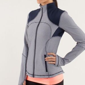 Lululemon Forme jacket- inkwell. Size 10. Very good condition